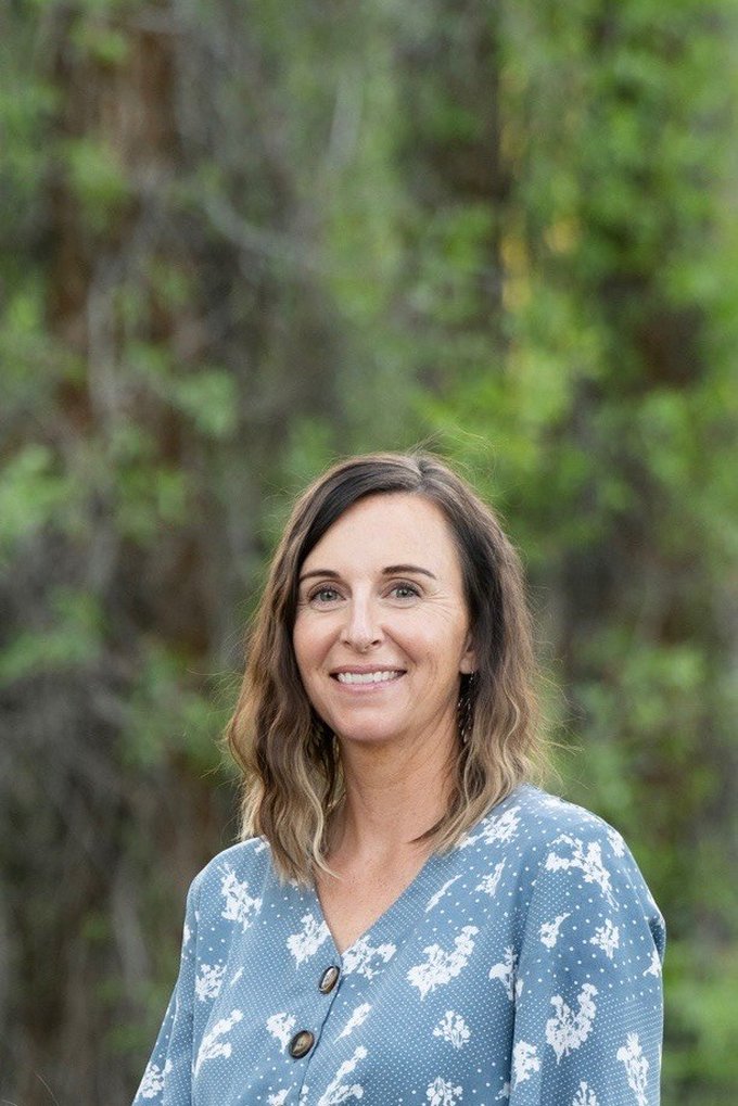 Emily Montague, mom of five and creator of The Sitting Month postpartum recovery method